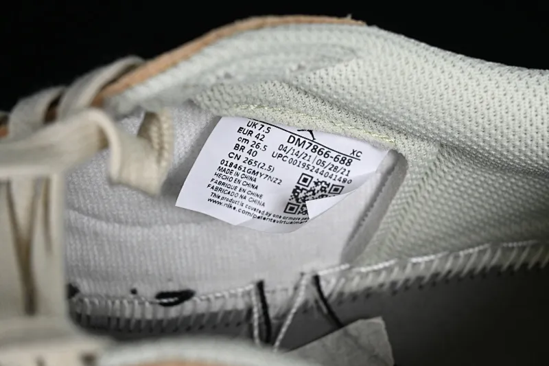 All Categories Air Jordan Jordan Series Basketball Shoes Air Jordan 1 Low Travis Scott x Air Jordan 1 Low OG AJ1 Joe 1 Reversed Overhook Joint Style Casual Sports Basketball Shoes DM7866-688